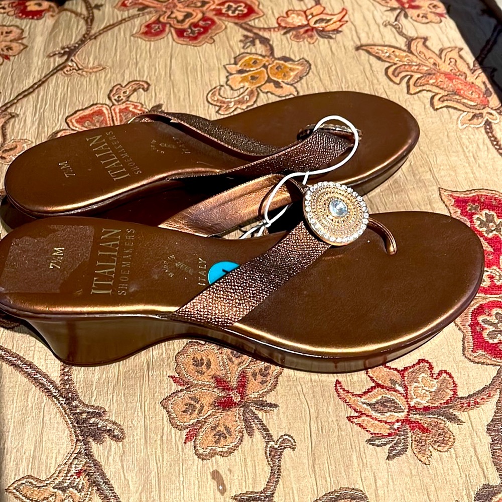 Italian Shoemaker copper women’s 7 1/2 brand new